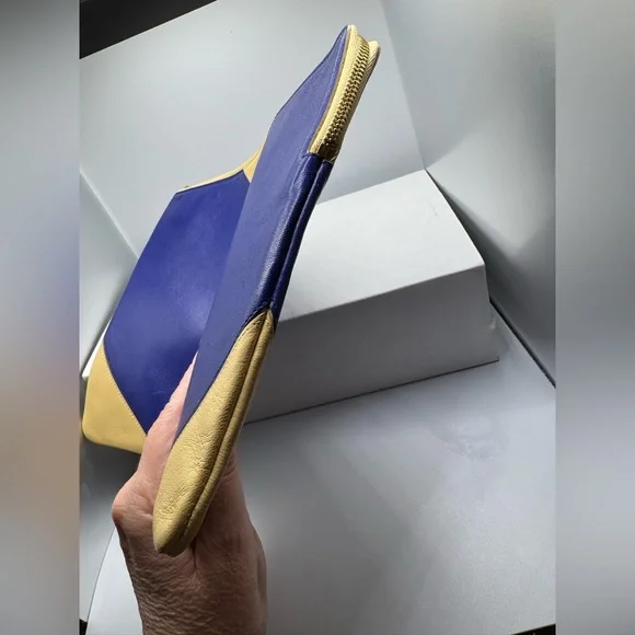 Gorgeous Celine Bi-color Pouch in Royal Blue and Cream Preloved - Picture 7 of 13